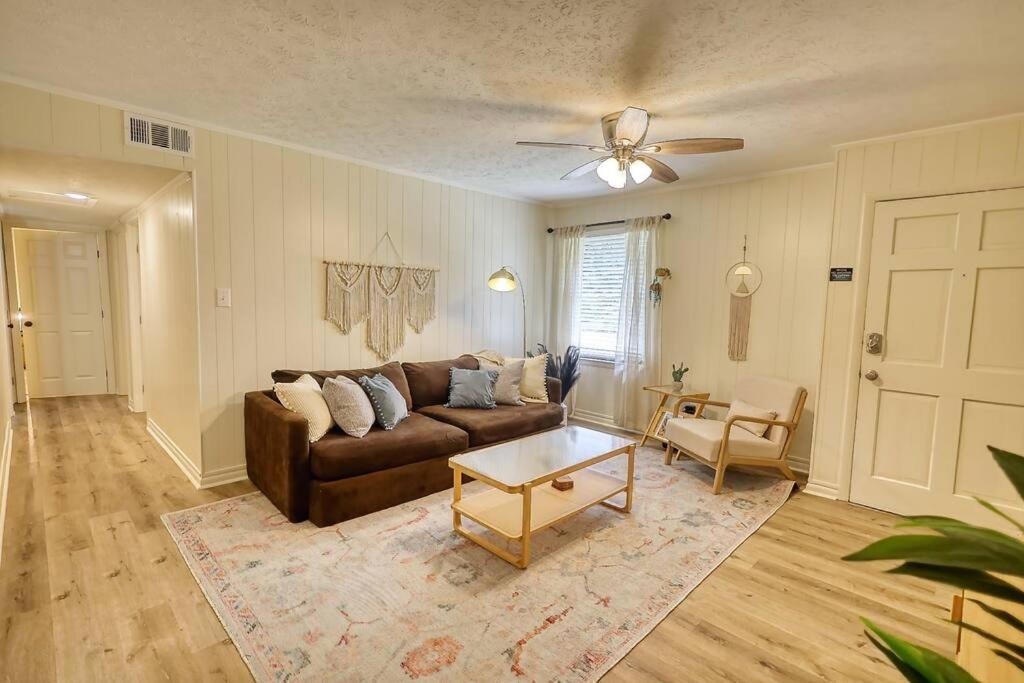 The Bohemian 1/2 Mi From Covington Square Villa Luaran gambar