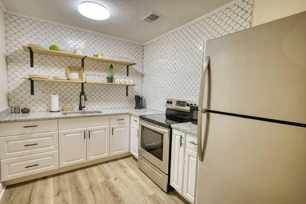 The Bohemian 1/2 Mi From Covington Square Villa Luaran gambar